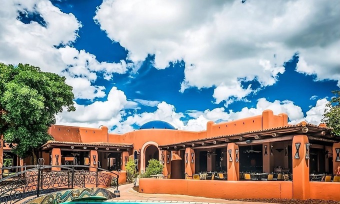 Livingstone Apartment | Check Out Victoria Falls National Park! Two Units with Garden View, Pool & Spa!