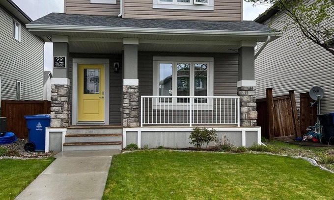 Lethbridge House | Cheerful 1-bedroom home with free parking