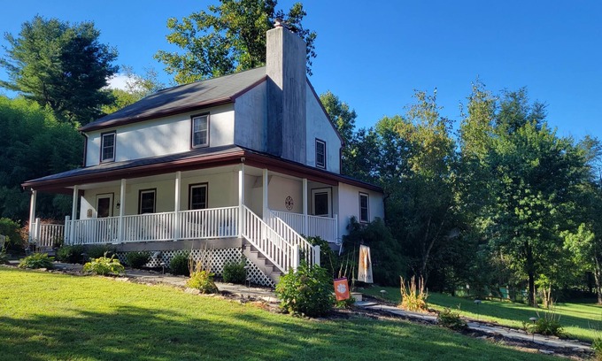 Barto Other | Cheerful 3 bedroom country home with a pool