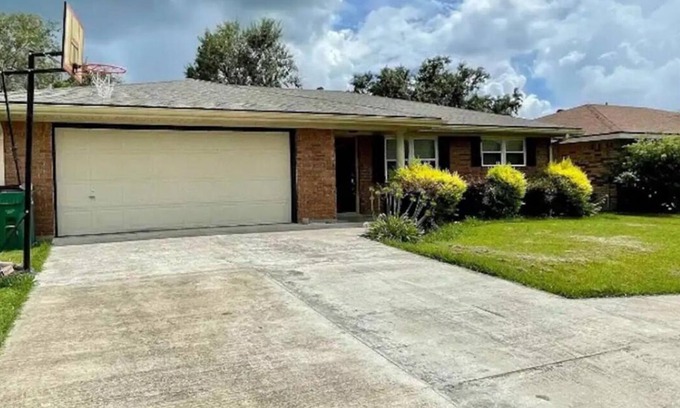 Morgan City House | Cheerful 4-Bedroom home with free parking