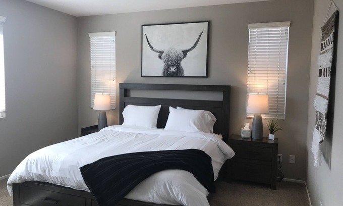 Menifee House | Cheerful 4 bedroom with garage parking