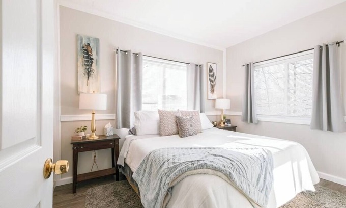Corvallis House | Cheerful Bungalow in Corvallis