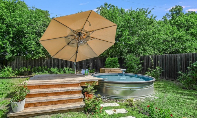 Round Rock House | Cherilliam Estate