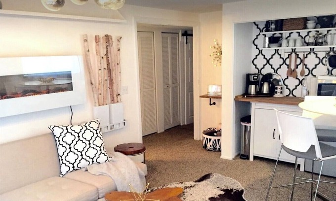Cherry Creek House | Cherry Creek Chic Retreat🍒
