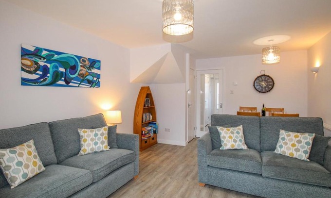 Wyke Regis House | Chesil Retreat