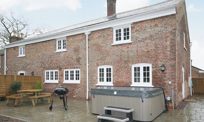 Wainfleet All Saints Cottage | Chestnut Cottage - E5625