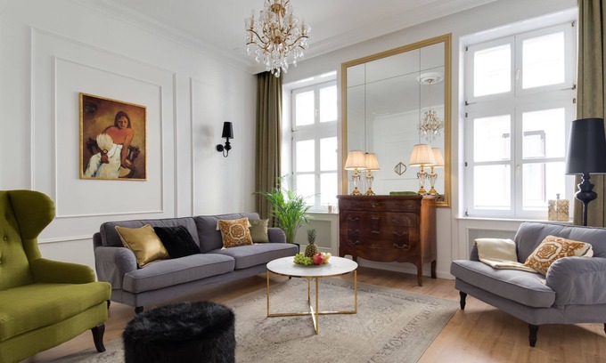 Inner City Budapest Apartment | Chestnut & Eliza Suites - Superior Homes