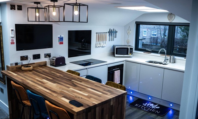 Ossett Apartment | Chestnut Retreat a Stunning Annex Apartment