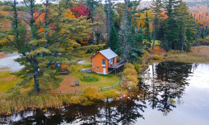 Bethlehem Cabin | Chestnut Studio: Cozy Lakefront Cabin Retreat