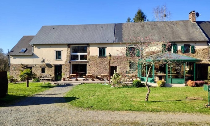 Notre-Dame-de-Cenilly Cottage | Chevaux d'Asie 21 pers : jacuzzi, billard, baby-foot