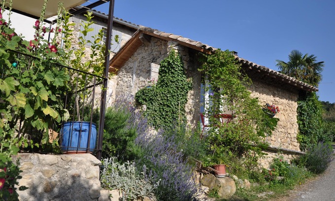 Mirmande House | Chez Elise et Gabriel