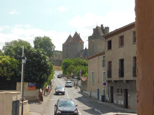 Carcassonne Apartment | Chez Jérôme, au pied de la cité médiévale