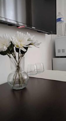 Sainte-Genevieve-des-Bois House | Chez L et L