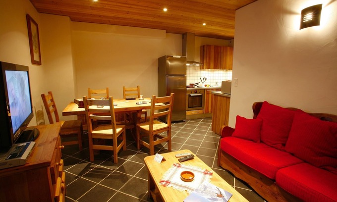 Valloire Apartment | Chez le Marquis du Pontet 3: 7 pers. in the resort center and at the foot of the slopes