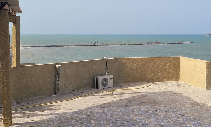 Toubab Dialao House | Chez Medzo