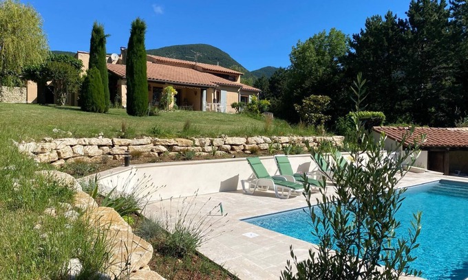 Dieulefit House | “Chez Nelly”: Villa with breathtaking view