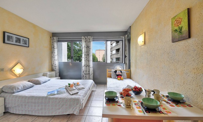 Pedrinate Apartment | Chiasso Apartments 104