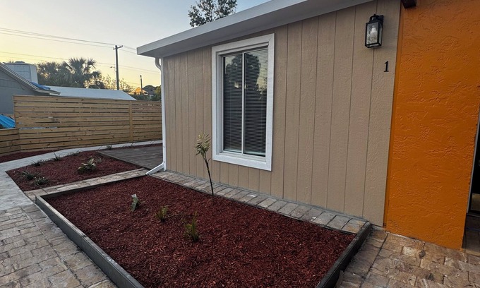 Tampa Apartment | Chic 1-bedroom apartment with AC, WiFi in fantastic Tampa