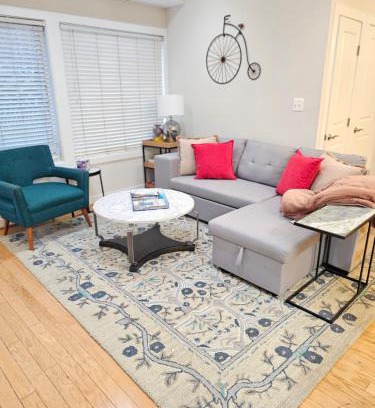 Cardozo Bed & Breakfast | Chic 2 bedroom condo at 2121