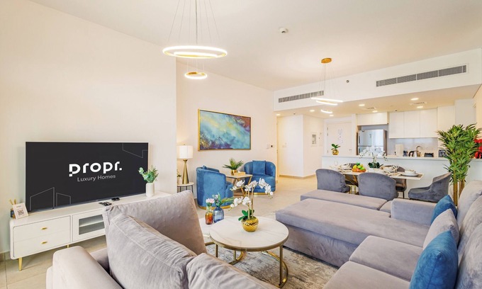 Umm Suqeim 3 Apartment | Chic 2BR + Maid | Steps from Burj Al Arab, MJL
