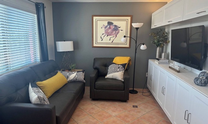 Civano House | CHIC AND COZY MODERN CIVANO ONE BEDROOM CASITA