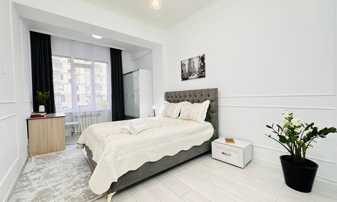 Koktem-2 Micro District Apartment | Chic apartment with WiFi and AC in the center of Almaty