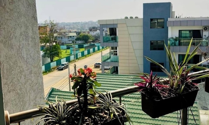 Angre Apartment | Chic & Clean 1bedroom apartment connected to ALEXA in cool Abidjan with AC, WiFi