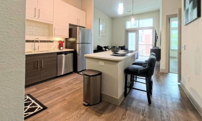 Woodlake - Briar Meadow Apartment | Chic & Cozy 1BR Apartment – Prime Houston Location!
