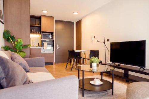 El Golf Apartment | Chic Cozy Retreat Fully Equipped 2BR Las Condes
