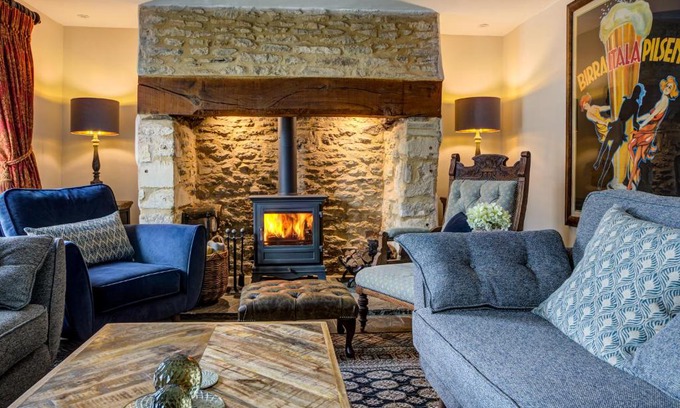 Fairford House | Chic Georgian town house in Cotswold town centre