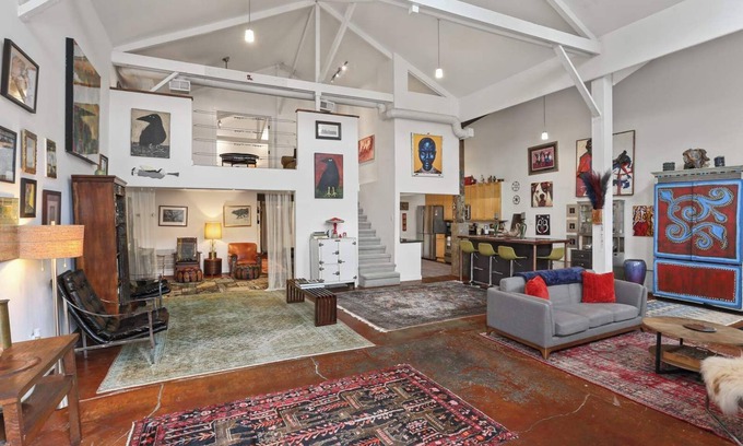 Seventh Ward Apartment | Chic Loft Retreat blocks from the Quarter!