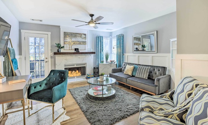 Meadowbrook Condo | Chic Meadowbrook Condo ~ 12 Mi to Birmingham!