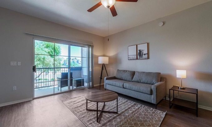 Greenbell Apartment | Chic Modern 2 Bedroom Apartment at Lookout Mountain by Stay Gia