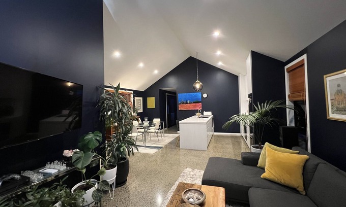 Hobsonville House | Chic, modern designer oasis on city fringe with large spa pool. Great kitchen!