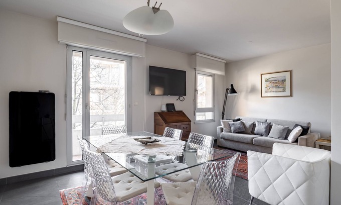 Kable Apartment | Chic Oberlin Contades