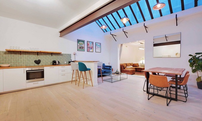 Quartier du Mail Apartment | Chic & Spacious apartment - 2BR/6P - Sentier
