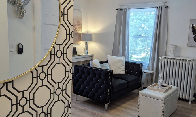 Saint Joseph Apartment | Chic Suite in the Heart of Downtown St. Joseph