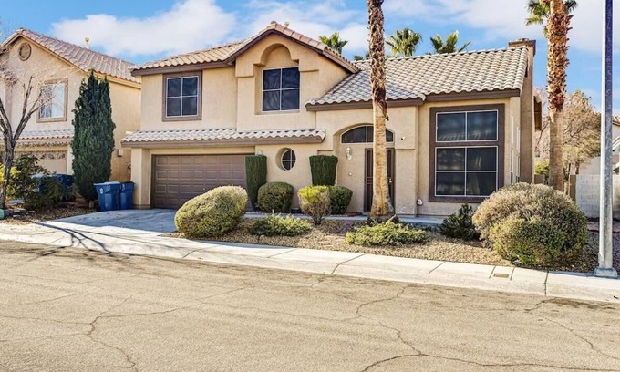 Summerlin House | Chic Vegas Retreat: Near Top Attractions