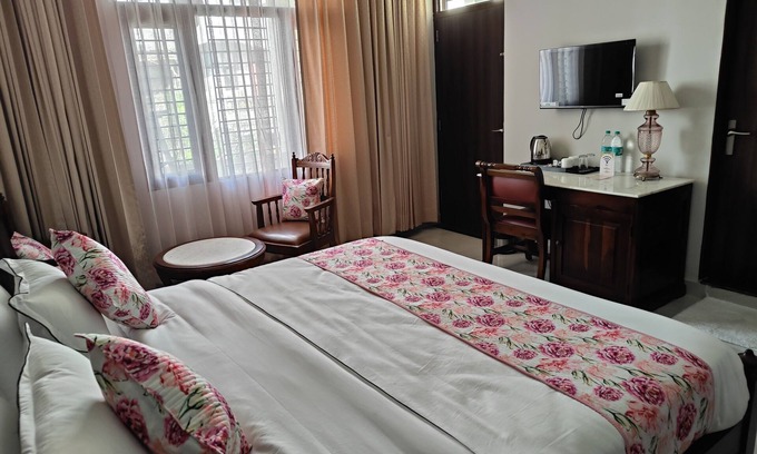 Vaishali Nagar Bed & Breakfast | Chitawa Havelin