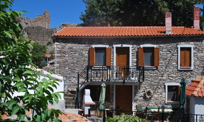 Samothrace House | Chora Samothrakis, House with courtyard