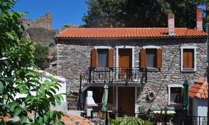 Samothrace House | Chora Samothrakis, House with courtyard