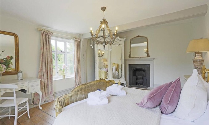 Halesworth House | Church Farm - Halesworth