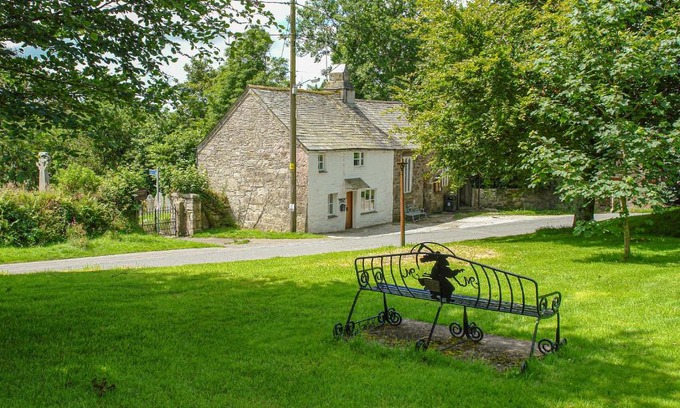 Blisland House | Churchgate Cottage
