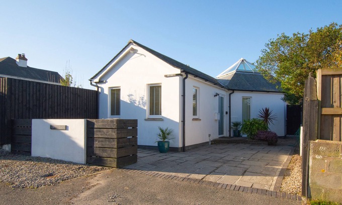 Trevone House | Chy Vean - Three Bedroom House, Sleeps 6
