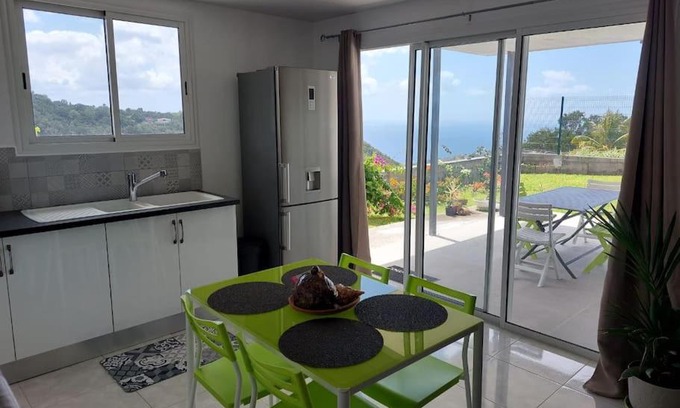Case-Pilote Apartment | Citronnelles