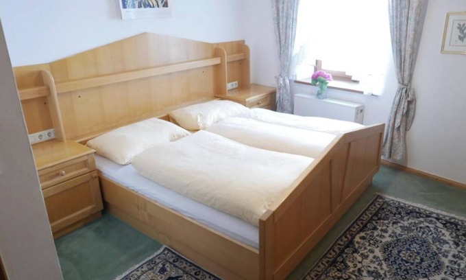Hallein Apartment | City apartment Franz up to 6 persons Hallein near Salzburg