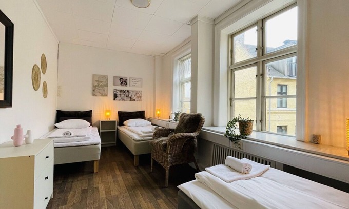 Copenhagen City Centre Apartment | City Apartment in Copenhagen with 6 bedrooms sleeps 12