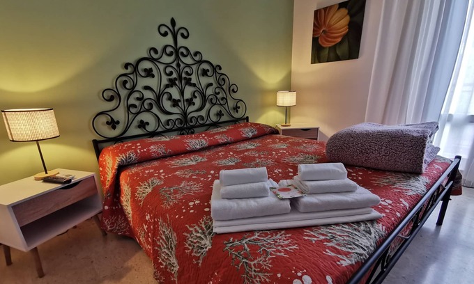 Pablo Apartment | city center apartment 6/7 beds with garage for motorbikes and bicycles
