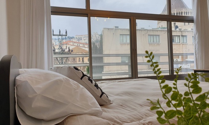Nazareth House | City Center Rooms