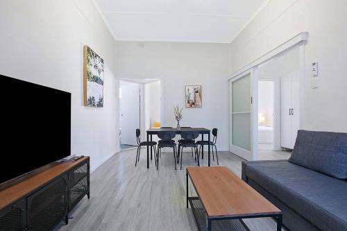 Kangaroo Point Apartment | City Centre Comfort - Your Home in Vibrant Brisbane
